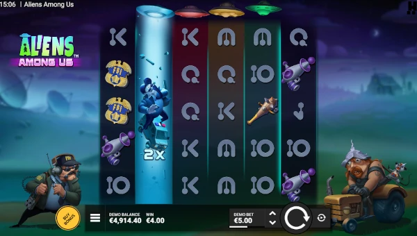 Aliens Among Us base game screenshot showing reels and features
