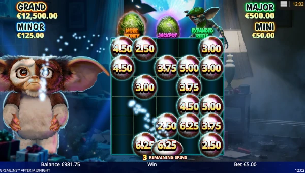 Screenshot of Gremlins After Midnight slot demo showing reels and bonus game features