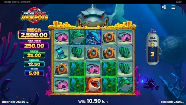 Screenshot of Razor Shark Jackpots slot demo showing reels and bonus game features